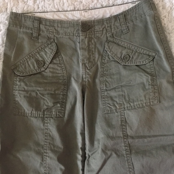 GAP Military Green Crop Pants - Picture 2 of 7